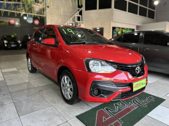TOYOTA ETIOS 1.5 X PLUS 16V FLEX 4P AUTOMÁTICO